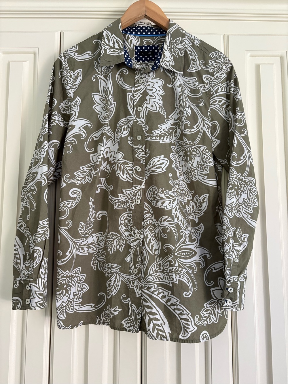 Talbots 100% Cotton Paisley Button Up Ling Sleeved Top Size M Preppy Lightweight